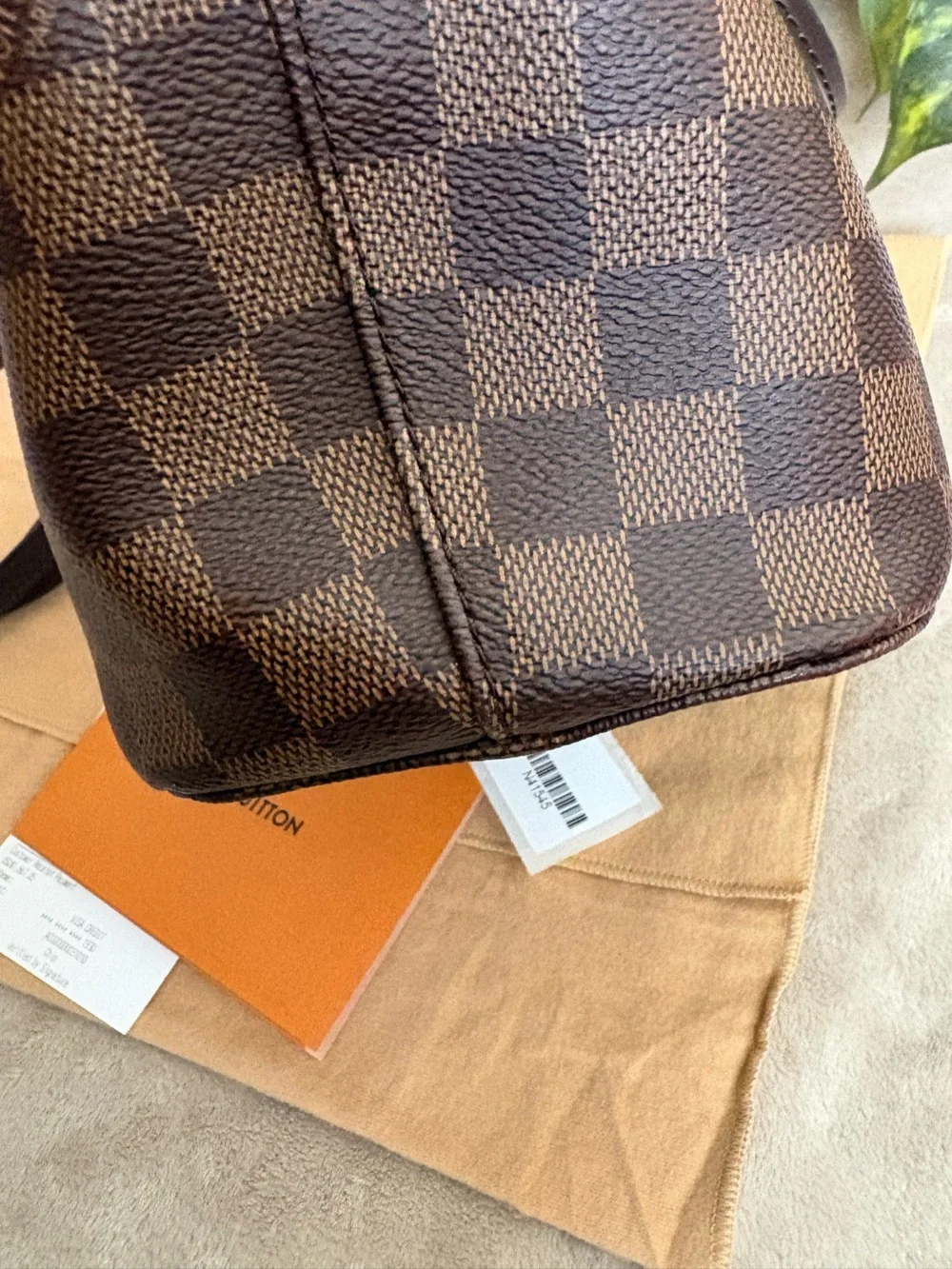 Beautiful Authentic Louis Vuitton Damier Ebene Siena PM Handbag,EUC!